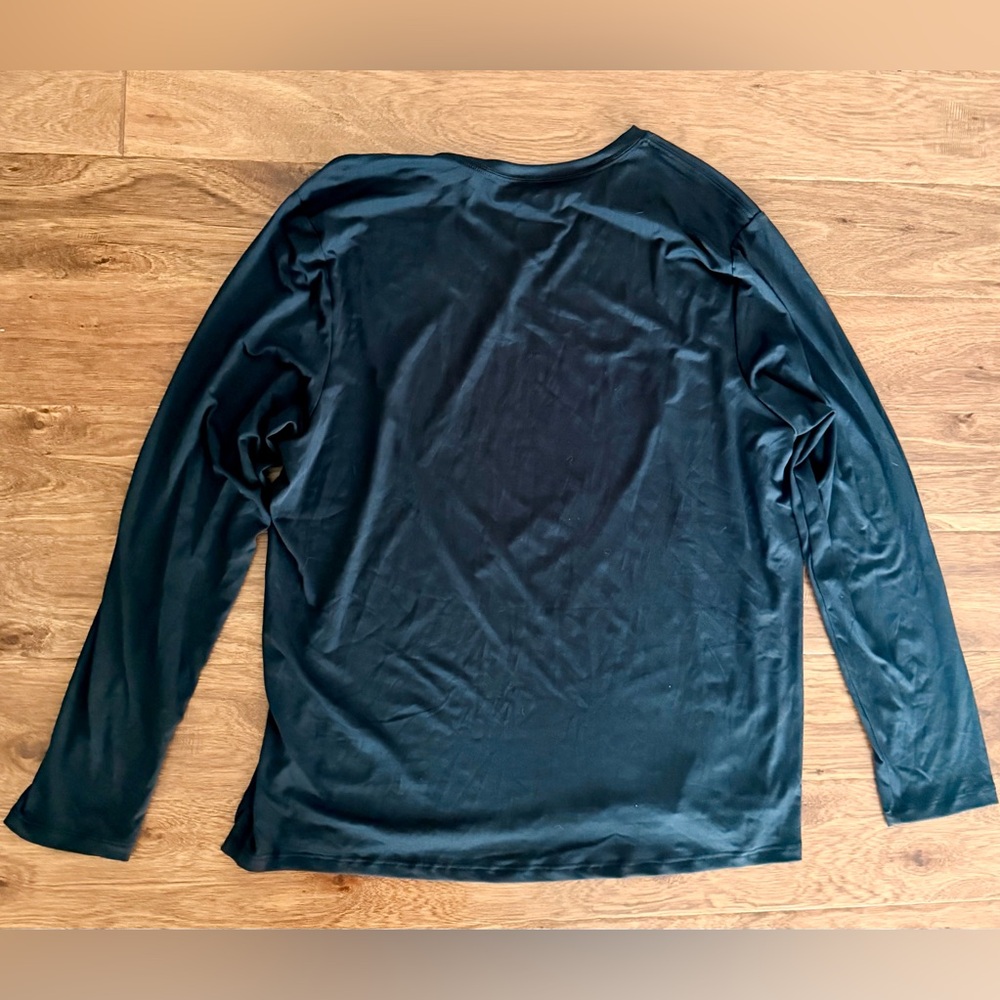 All in Motion Charcoal Long Sleeve Men's Tee - Picture 4 of 4